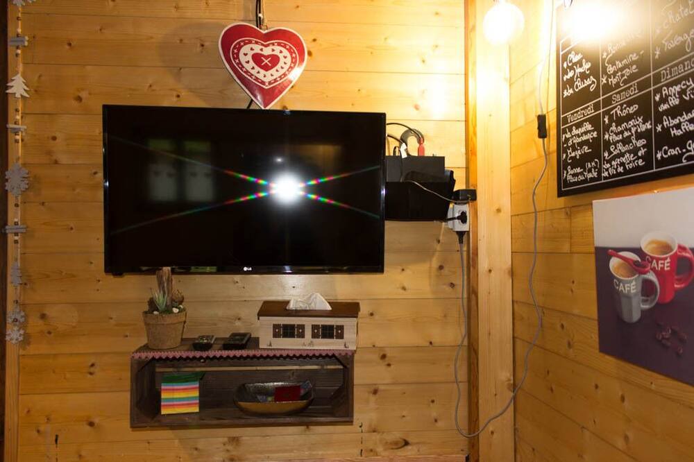 Photo of Kitchen in Thones