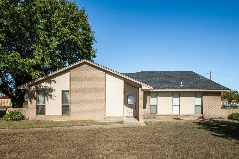Photo of Outdoor in Red Oak