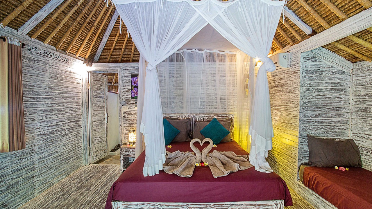 Photo of Bedroom in Mushroom Bay