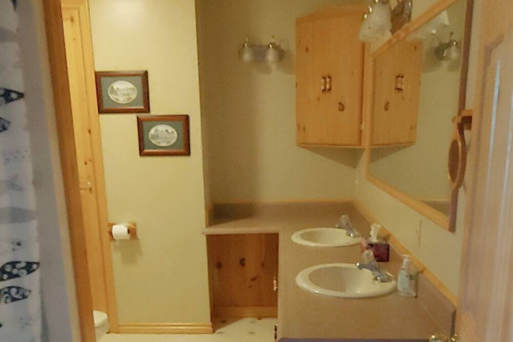 Photo of Bathroom in Port Loring
