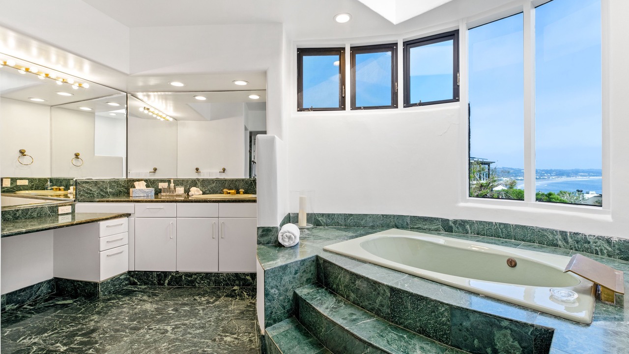 Photo of Kitchen in Western Malibu