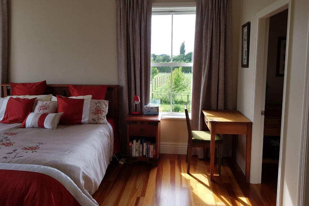 Photo of Bedroom in Puketapu