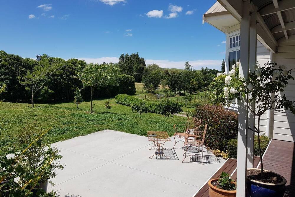 Photo of Patio Balcony in Puketapu