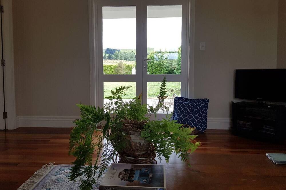 Photo of Livingroom in Puketapu