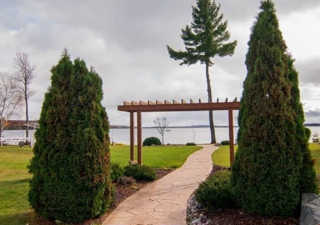 Photo of Outdoor in Crandon