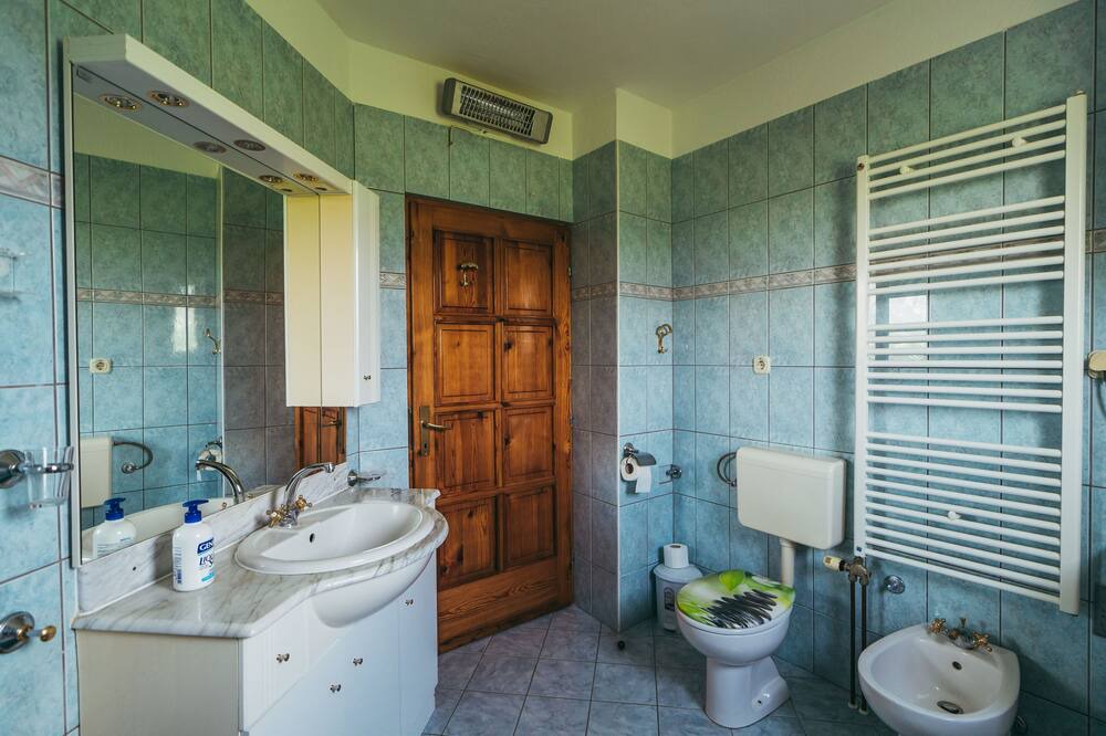 Photo of Bathroom in Prolozac