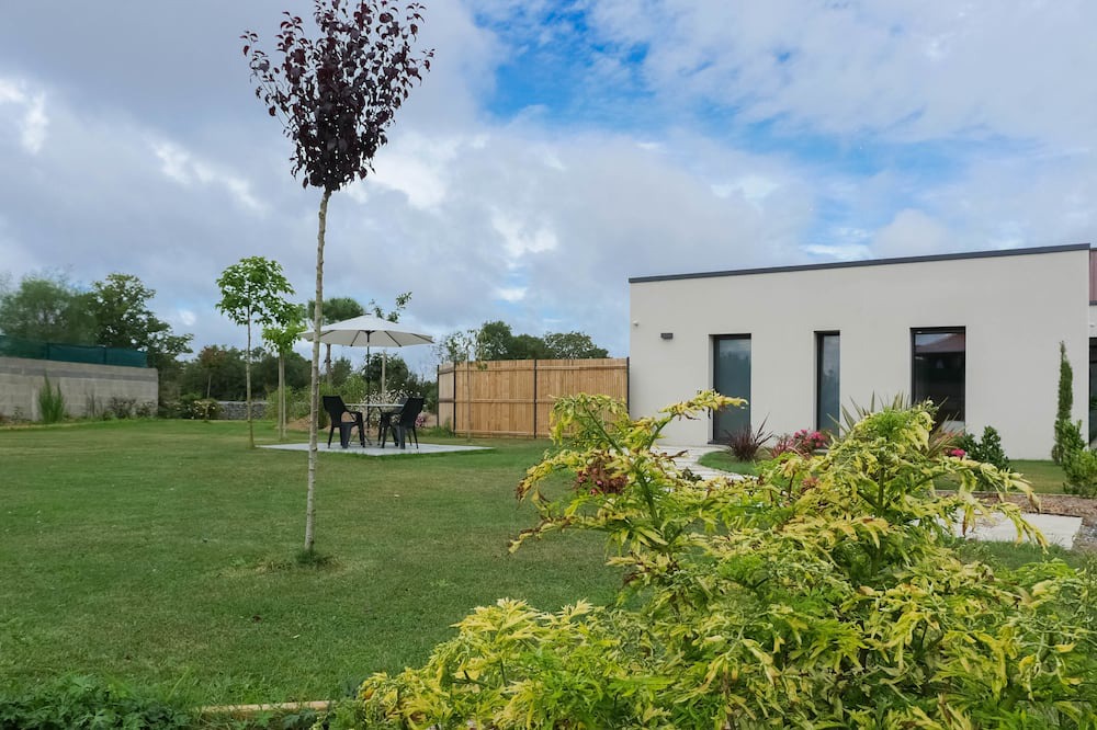 Photo of Outdoor in Montfaucon-Montigne