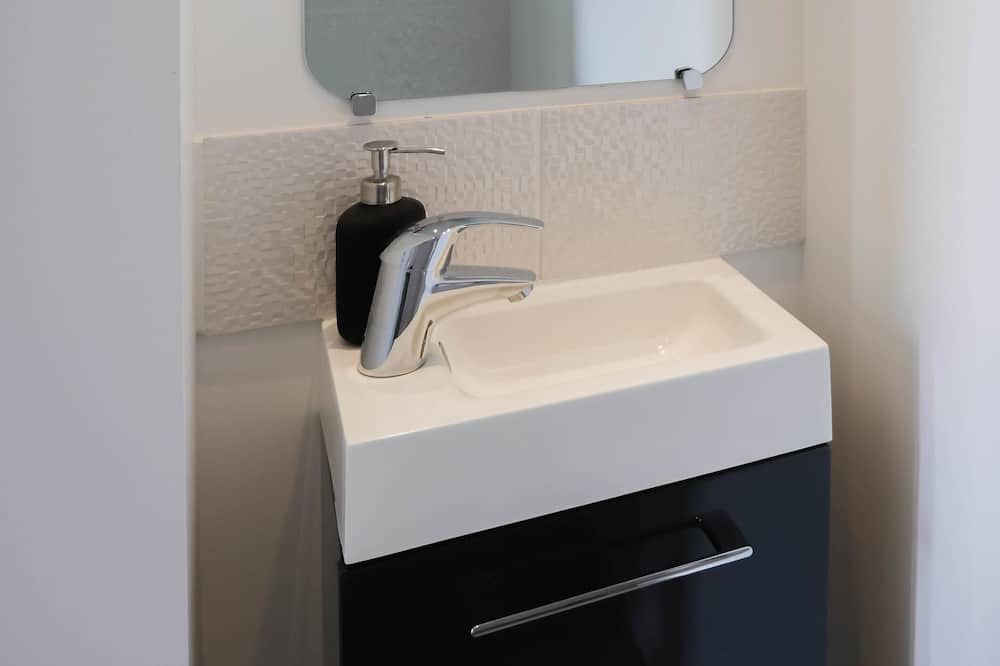 Photo of Bathroom in Montfaucon-Montigne