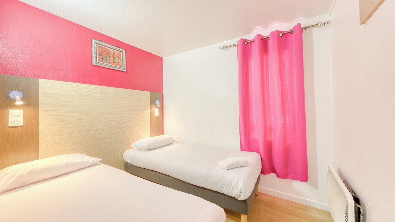 Photo of Bedroom in Claye-Souilly