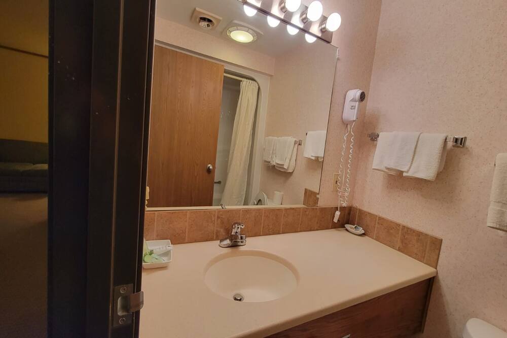 Photo of Bathroom in Ulysses