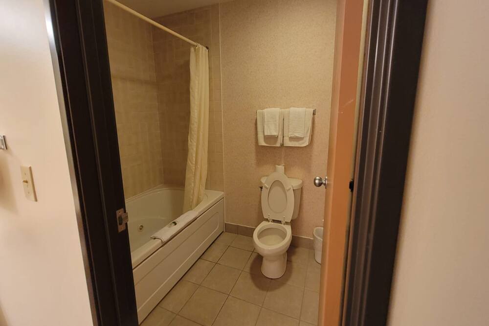 Photo of Bathroom in Ulysses