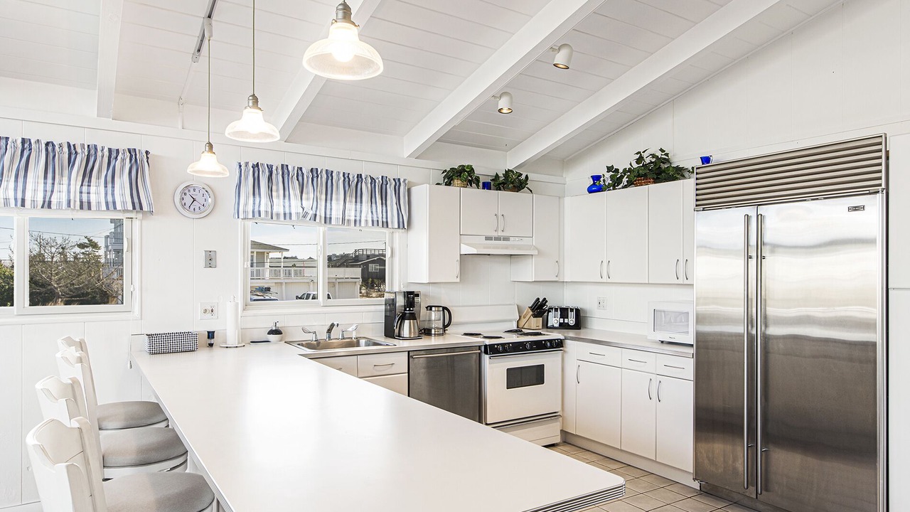 Photo of Kitchen in West Hampton Dunes