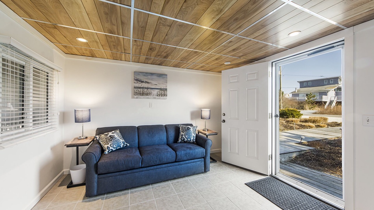 Photo of Livingroom in West Hampton Dunes