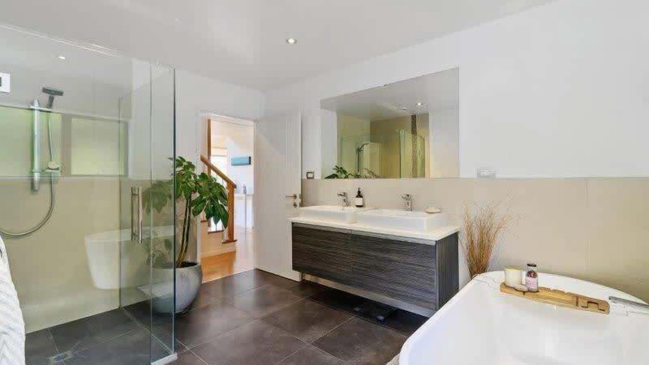 Photo of Others in Lake Tarawera