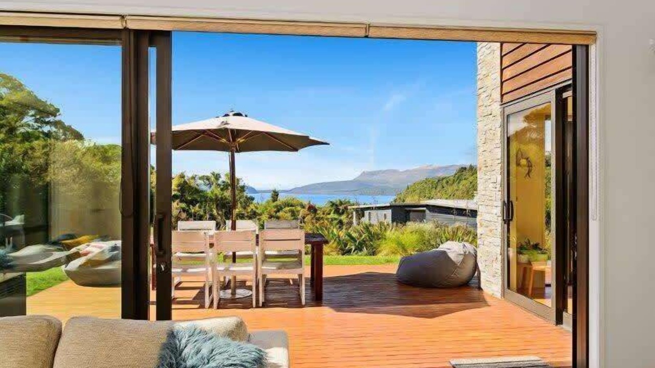 Photo of Livingroom in Lake Tarawera