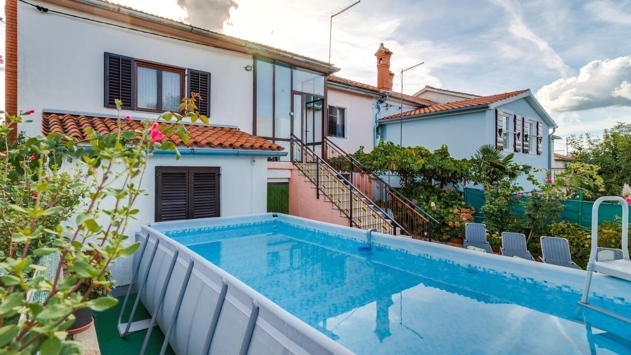 Photo of Outdoor in Peresiji