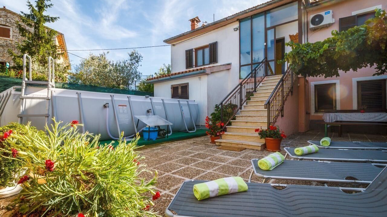Photo of Patio Balcony in Peresiji