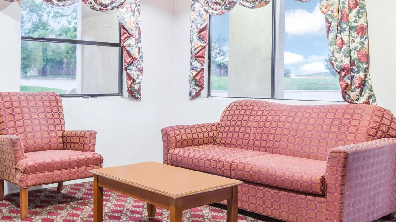 Photo of Livingroom in Denton