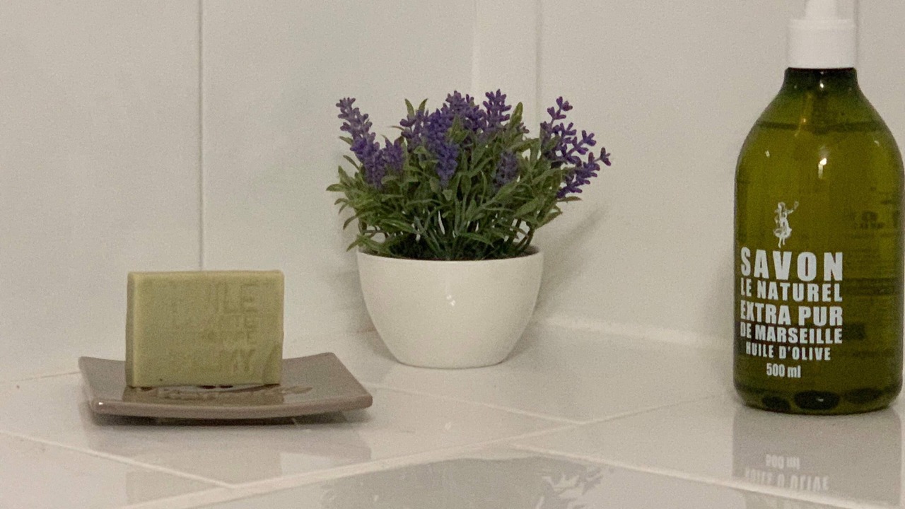 Photo of Bathroom in Eyragues