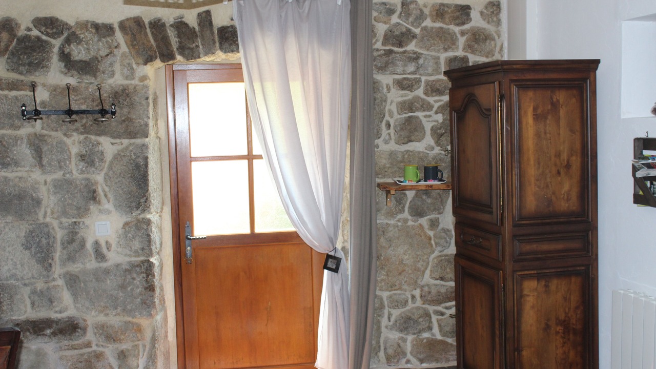 Photo of Bedroom in Saint-Barthelemy-Grozon