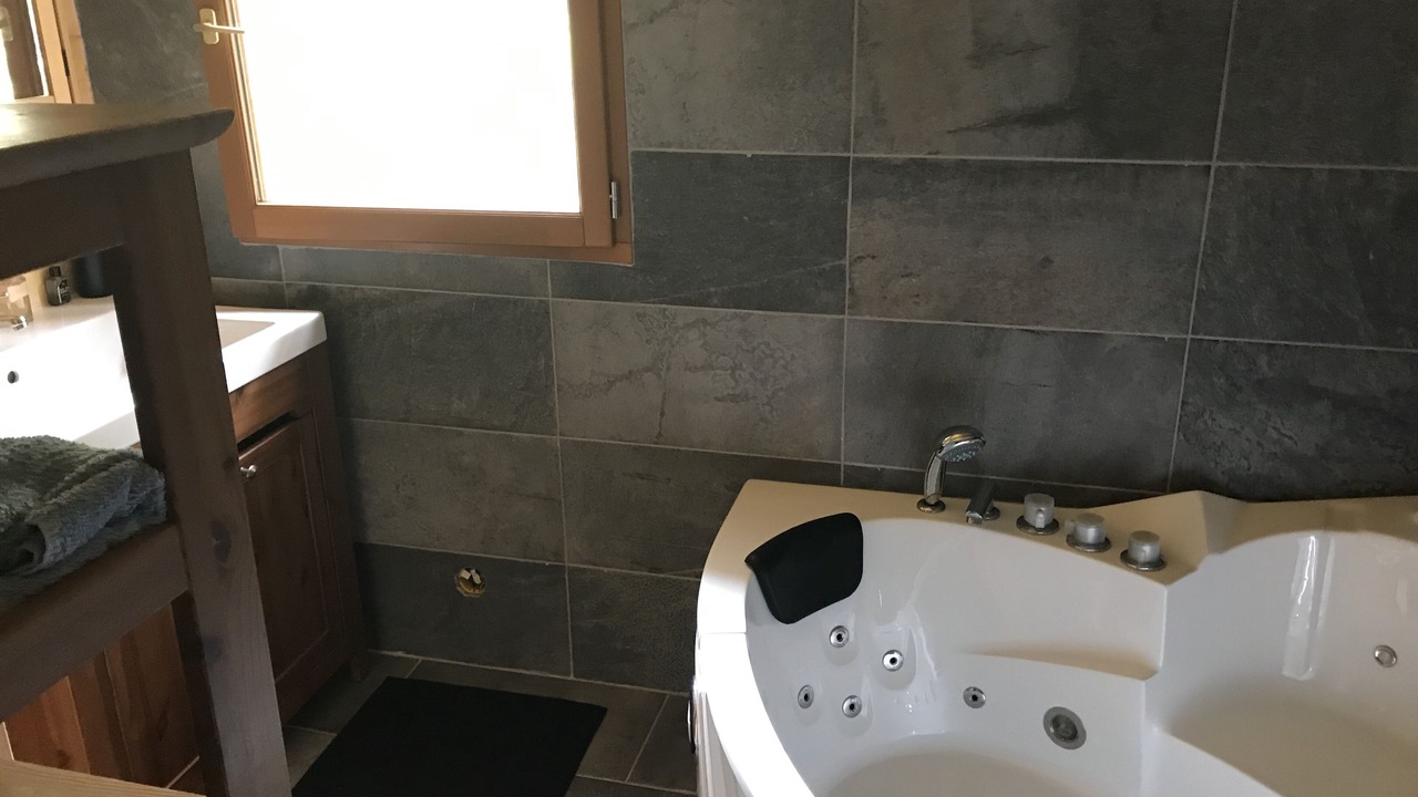 Photo of Bathroom in Caille