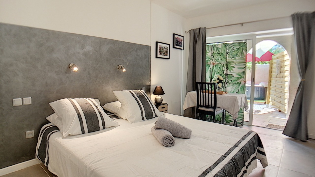 Photo of Bedroom in Tarascon