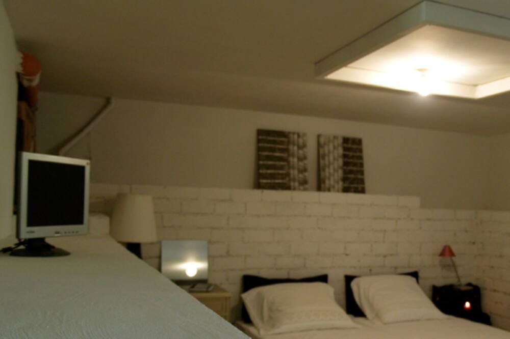 Photo of Bedroom in Puerta de Hierro