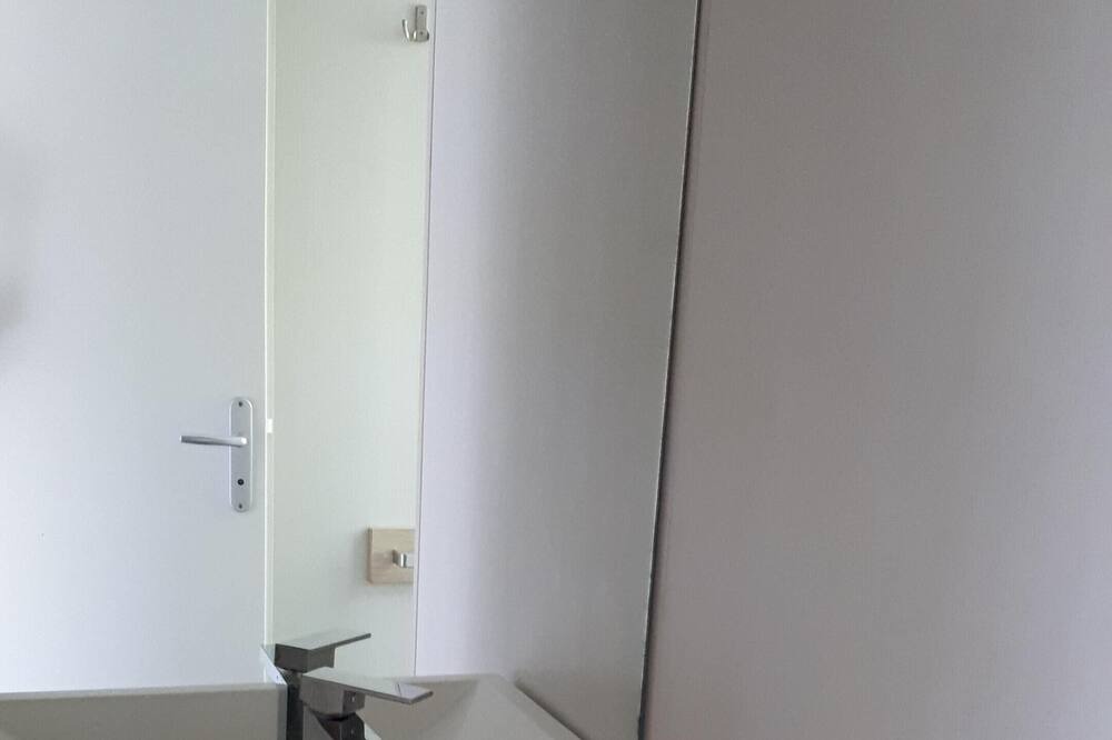 Photo of Bathroom in Montusclat