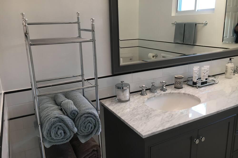 Photo of Bathroom in Canoga Park
