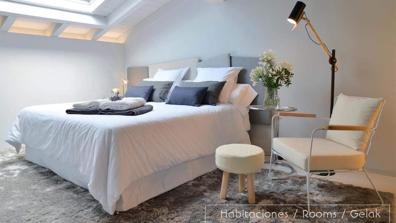 Photo of Bedroom in Garai