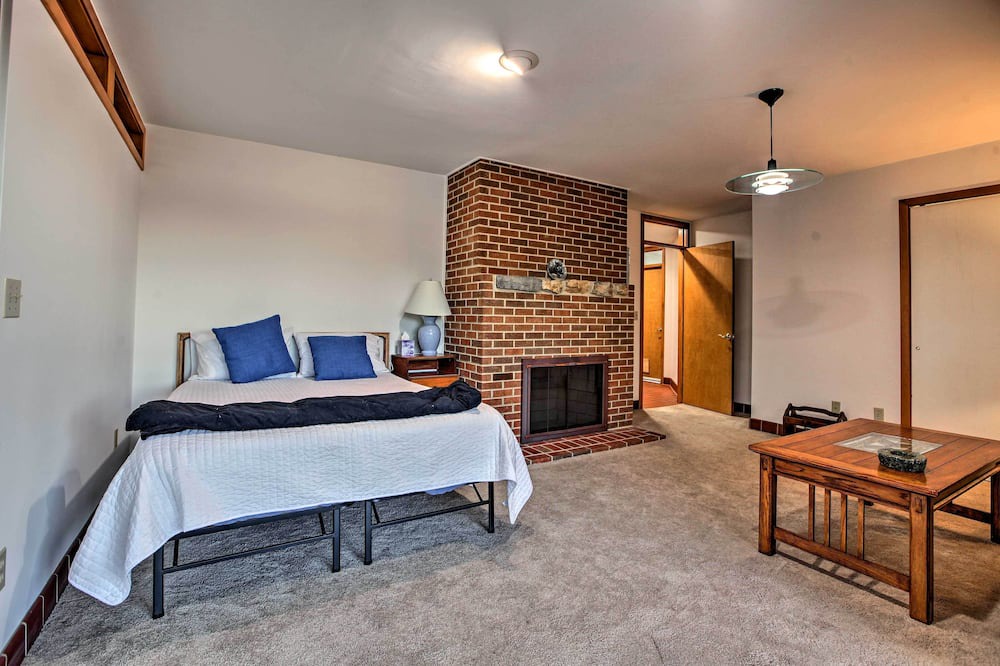 Photo of Livingroom in Radford