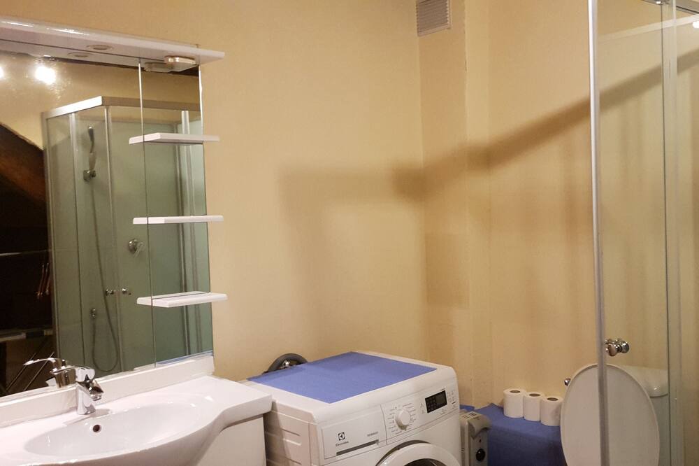 Photo of Bathroom in Riquewihr