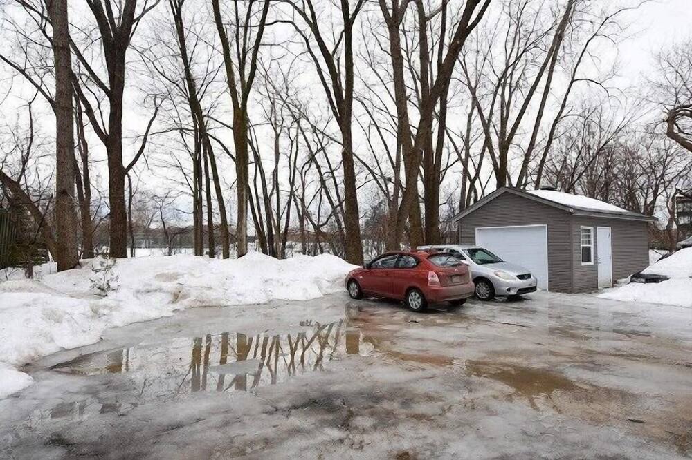Photo of Others in Laval-des-Rapides