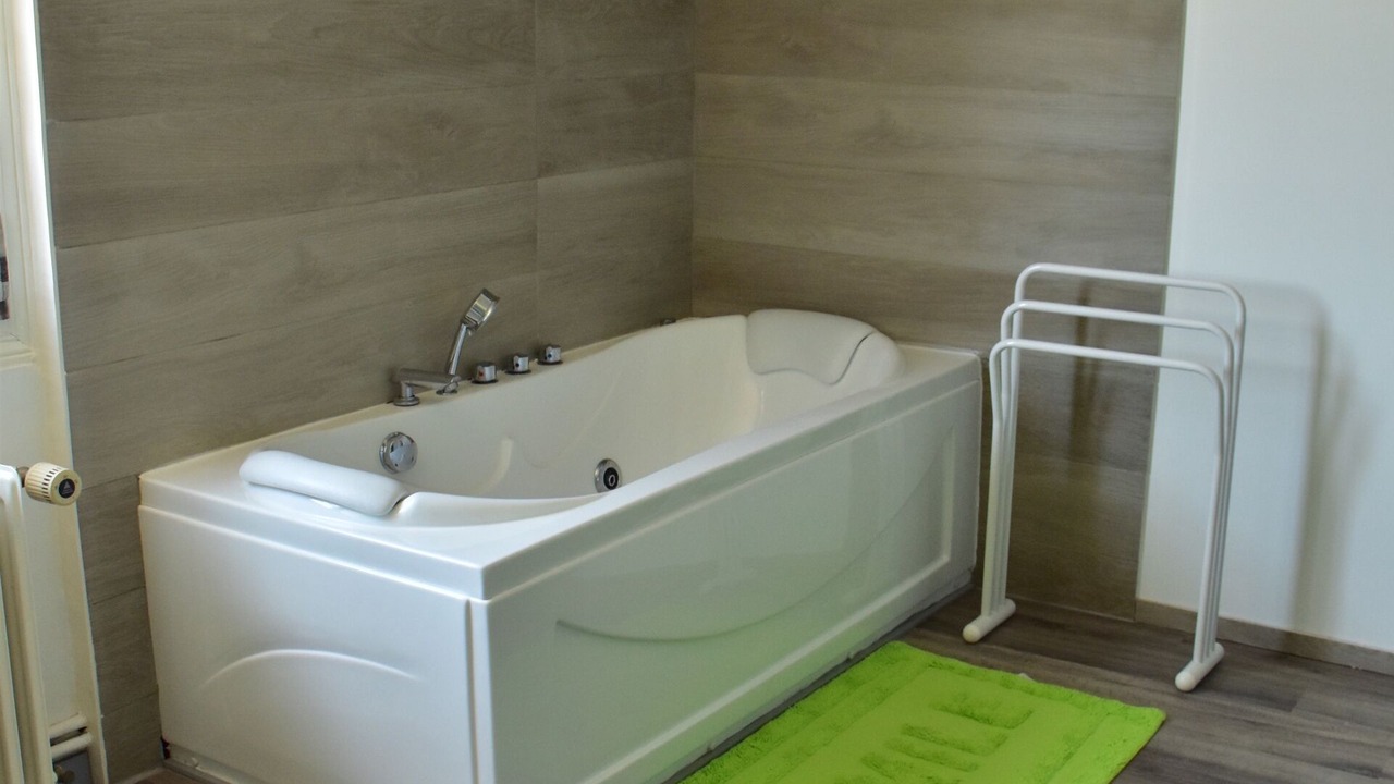 Photo of Bathroom in Mauzac-et-Grand-Castang