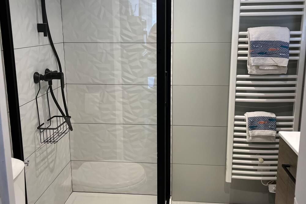 Photo of Bathroom in Niolon