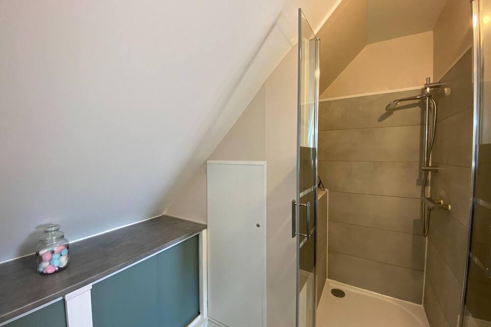 Photo of Bathroom in Barneville-Carteret
