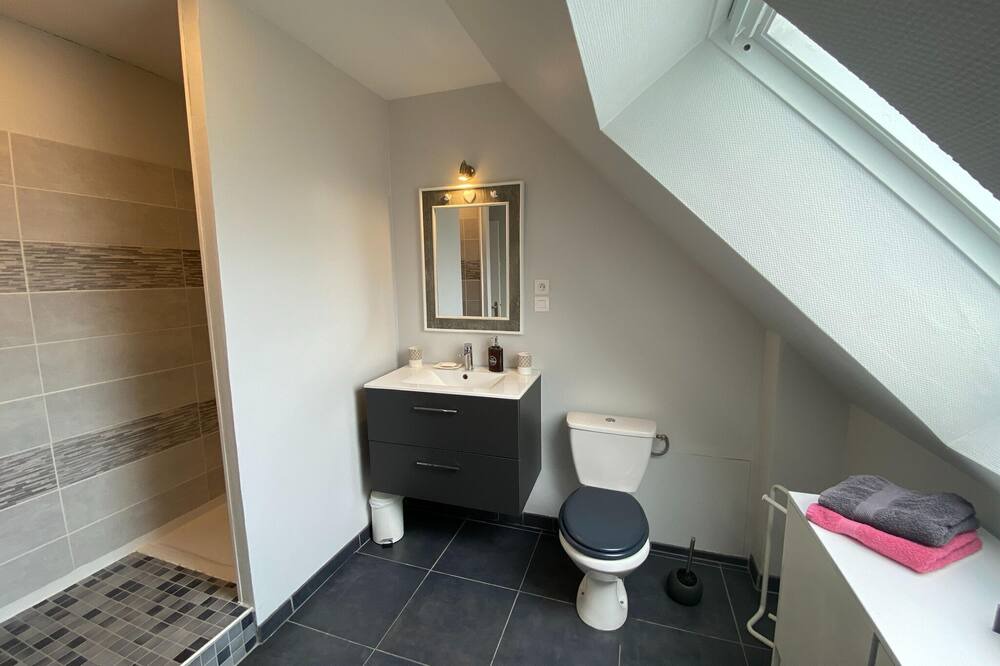 Photo of Bathroom in Barneville-Carteret