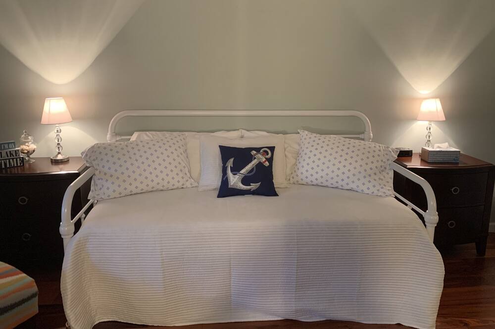 Photo of Bedroom in Big Creek