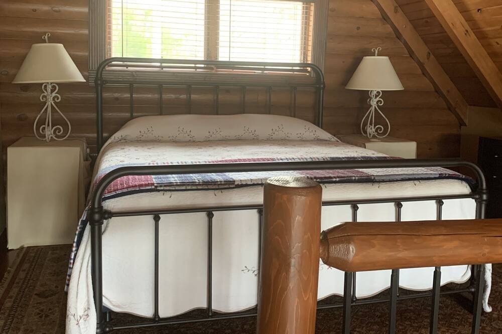 Photo of Bedroom in Big Creek