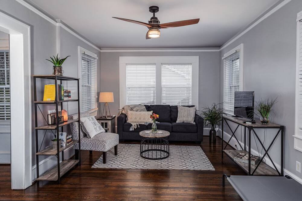 Photo of Livingroom in Sans Souci