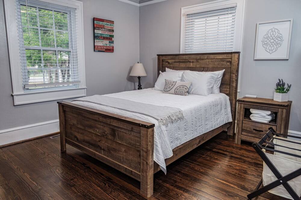 Photo of Bedroom in Sans Souci