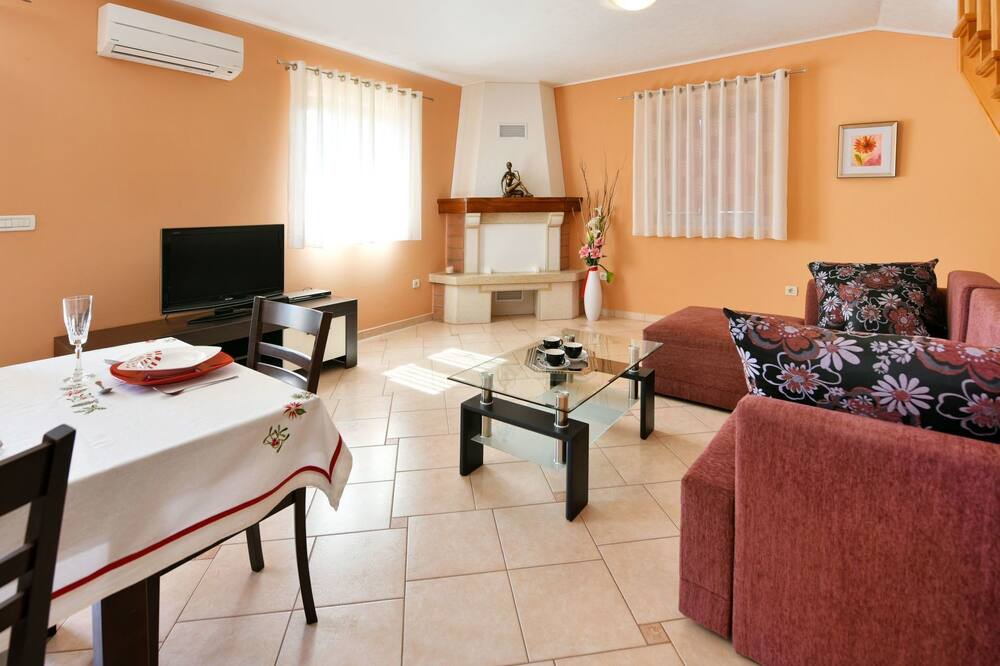 Photo of Bedroom in Mofardini