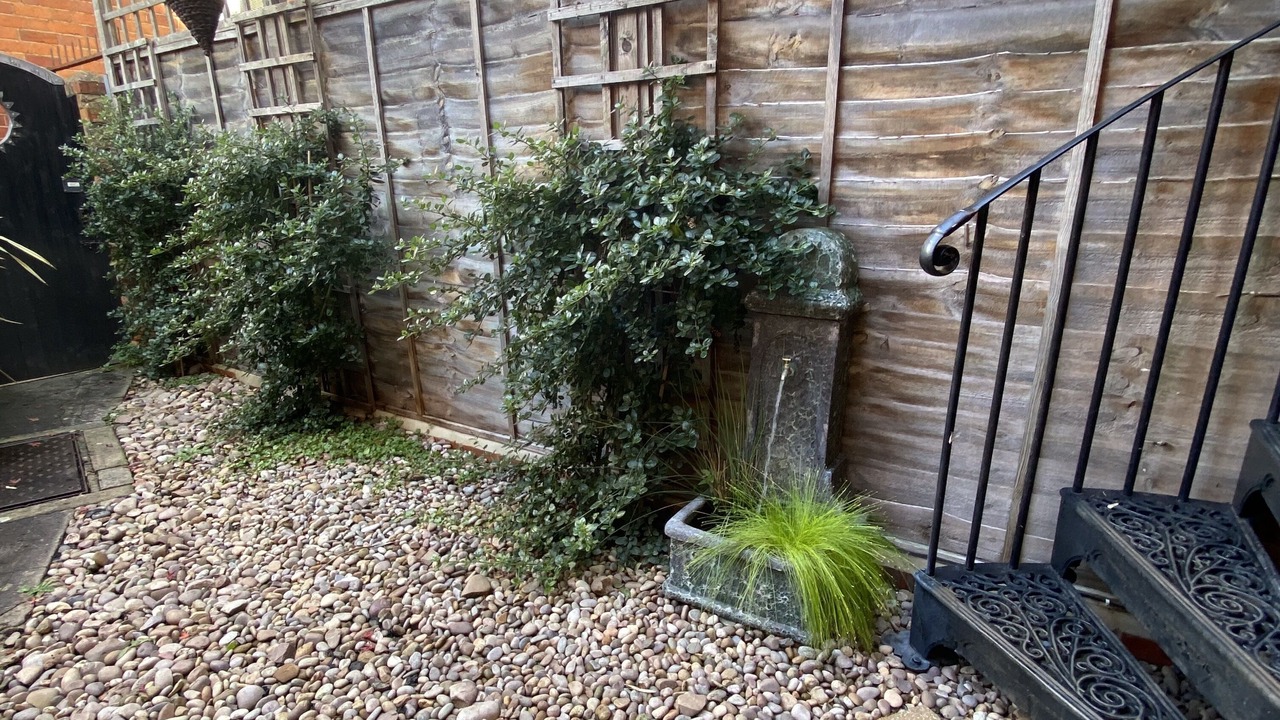 Photo of Patio Balcony in Henley