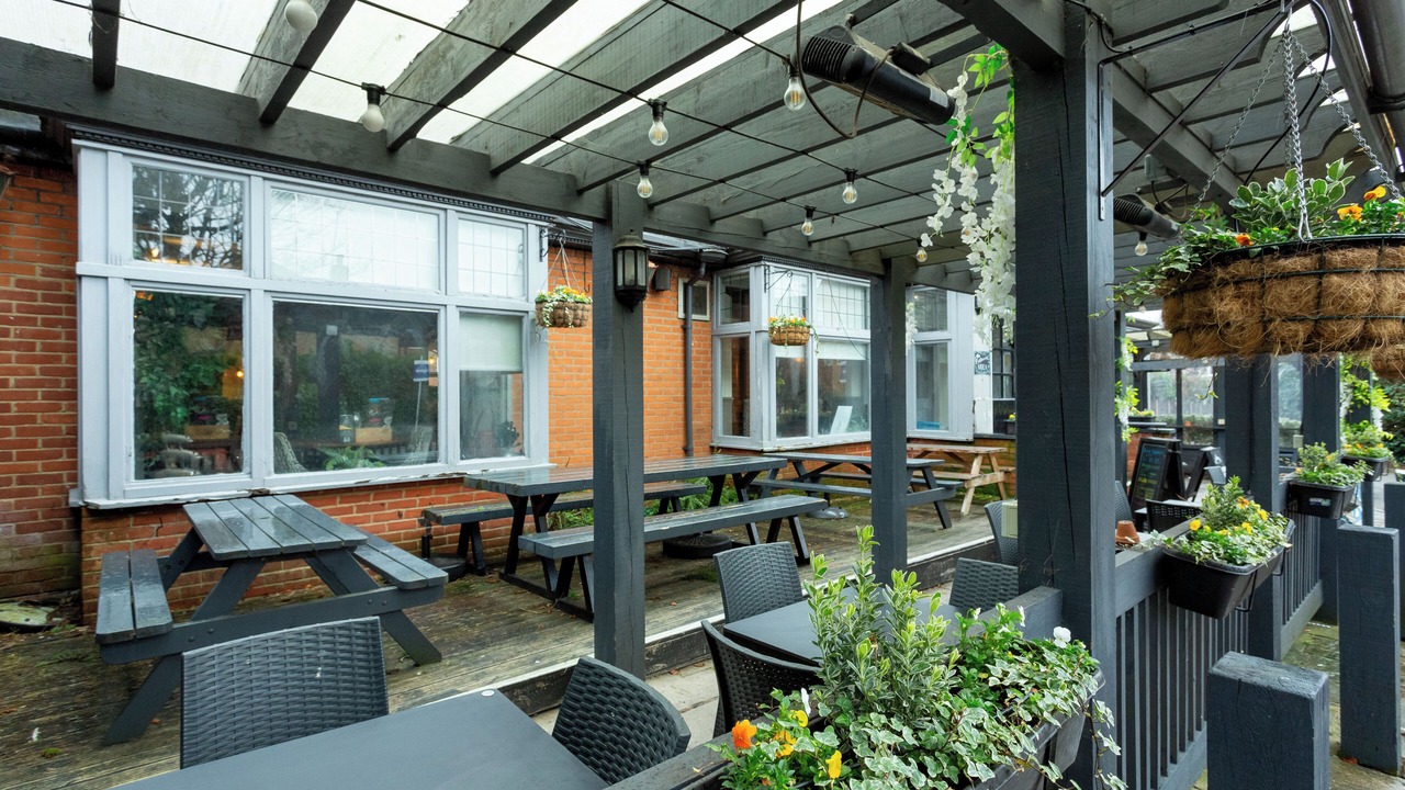 Photo of Patio Balcony in Watford