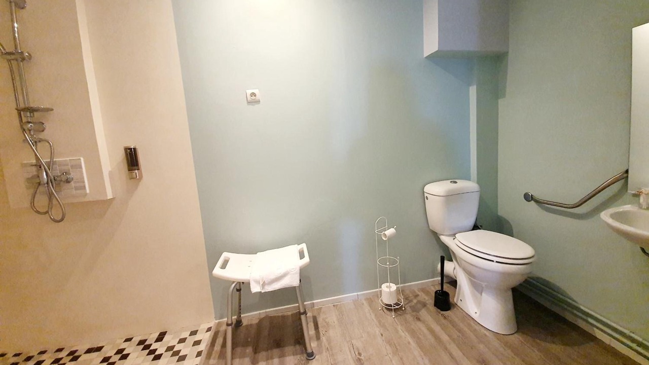 Photo of Others in Oeting