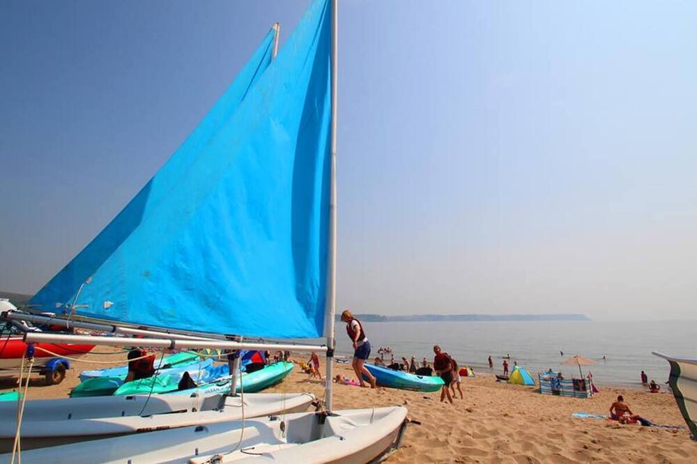 Photo of Others in Crynant