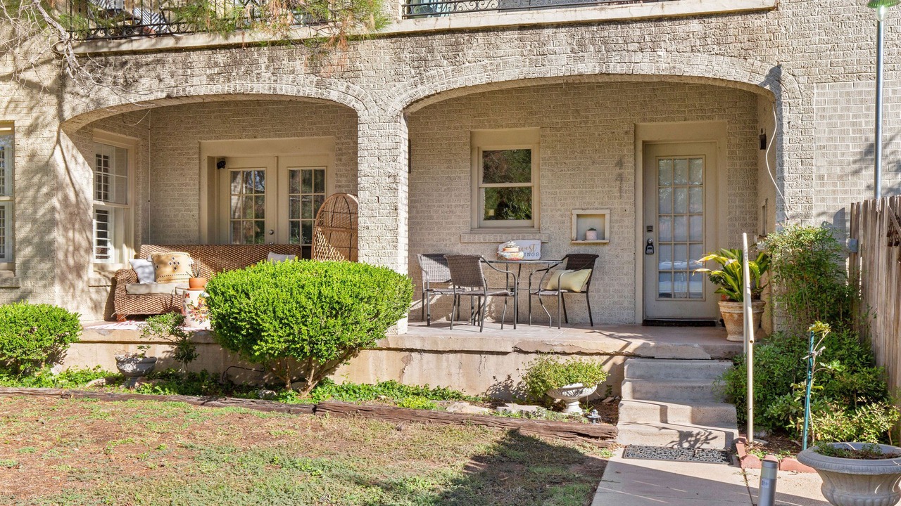 Photo of Patio Balcony in Sayles Blvd. Area