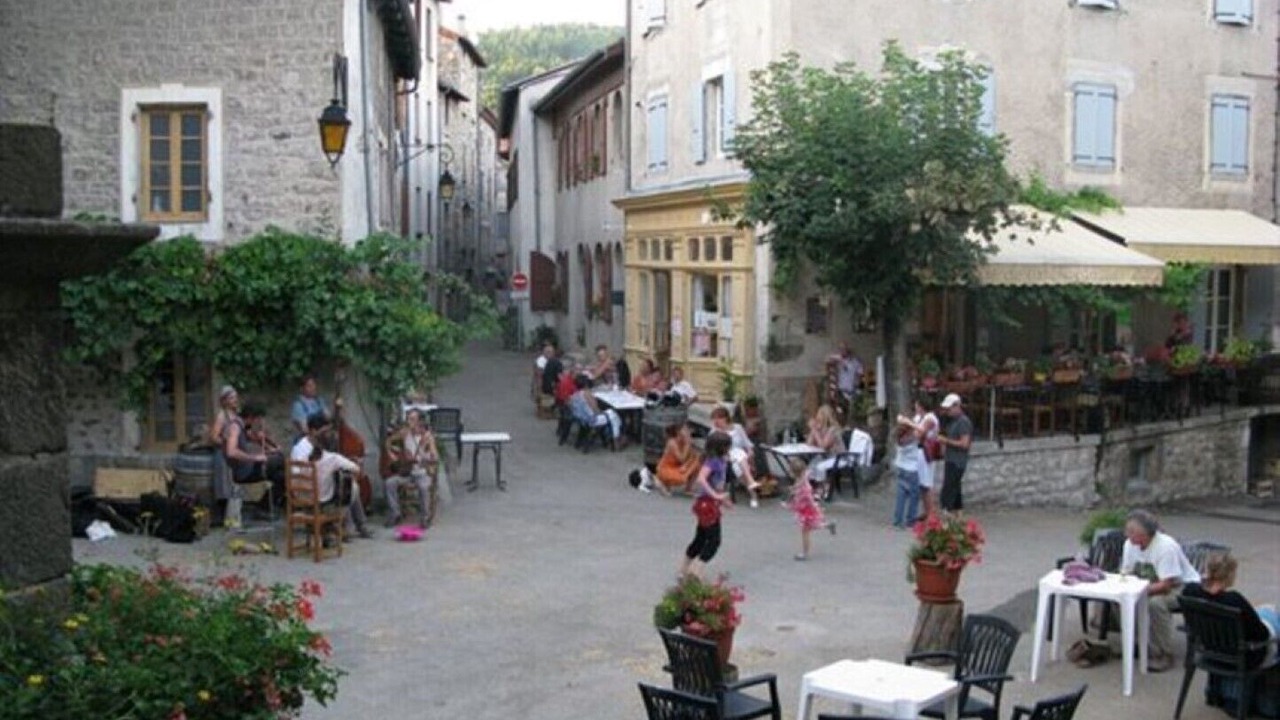 Photo of Others in Desaignes
