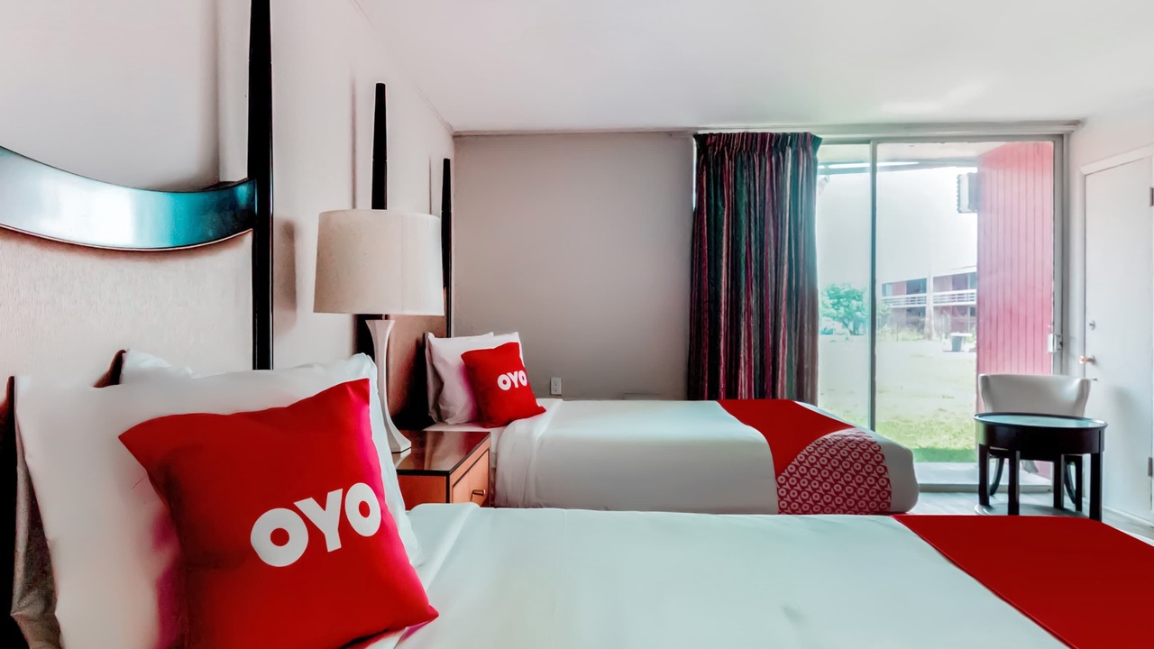 Photo of Bedroom in Alice