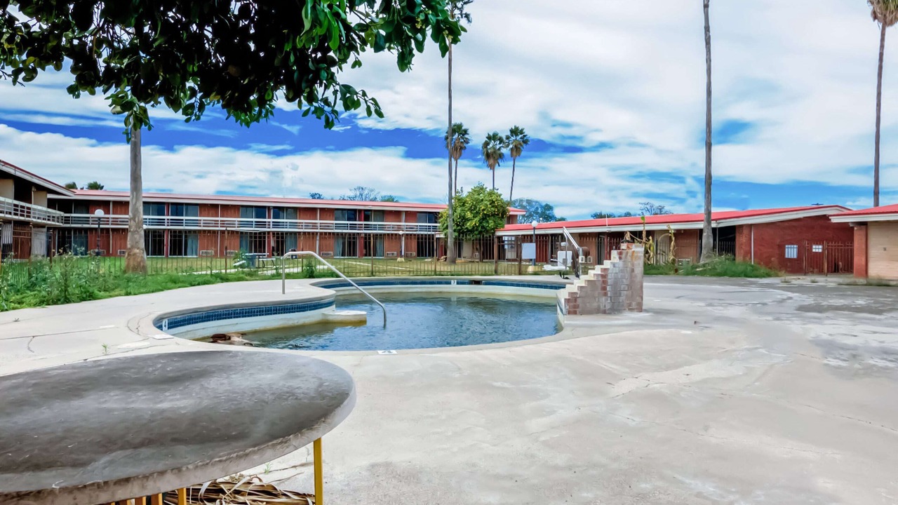 Photo of Outdoor in Alice